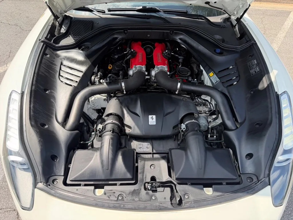 Ferrari California photo 6