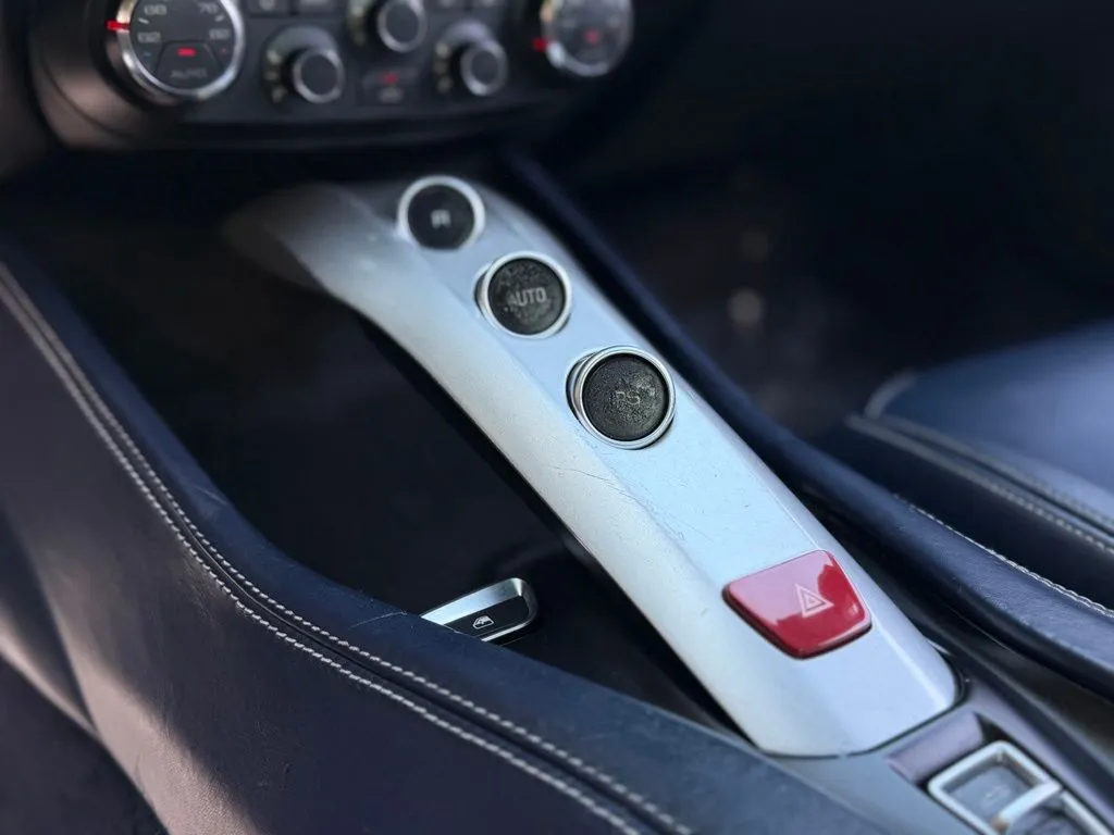 Ferrari California photo 47