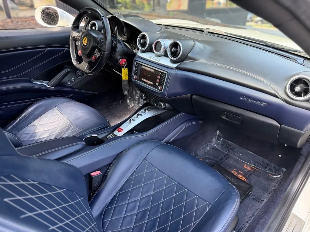 Ferrari California photo 32