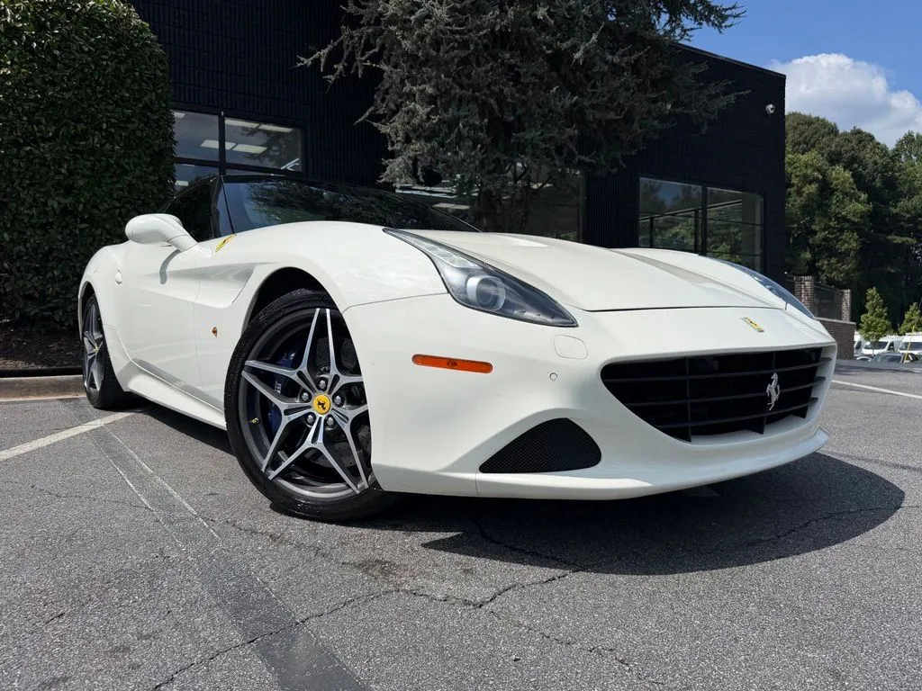 Ferrari California photo 8