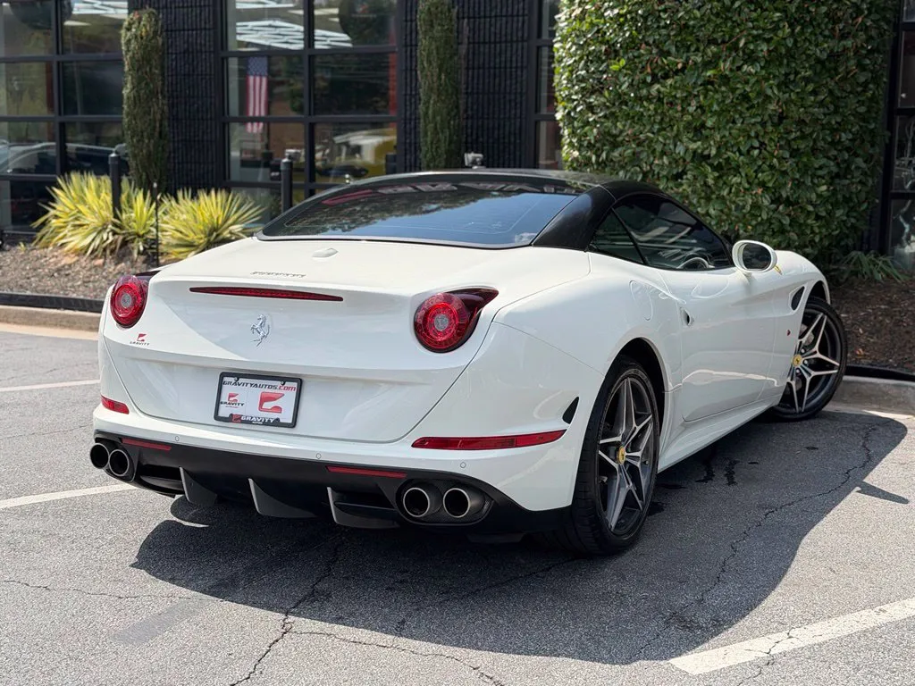 Ferrari California photo 12