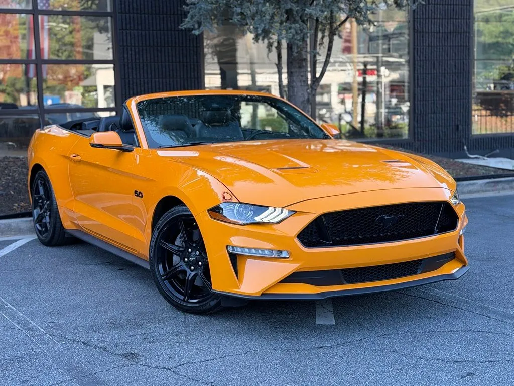 Ford Mustang photo 7