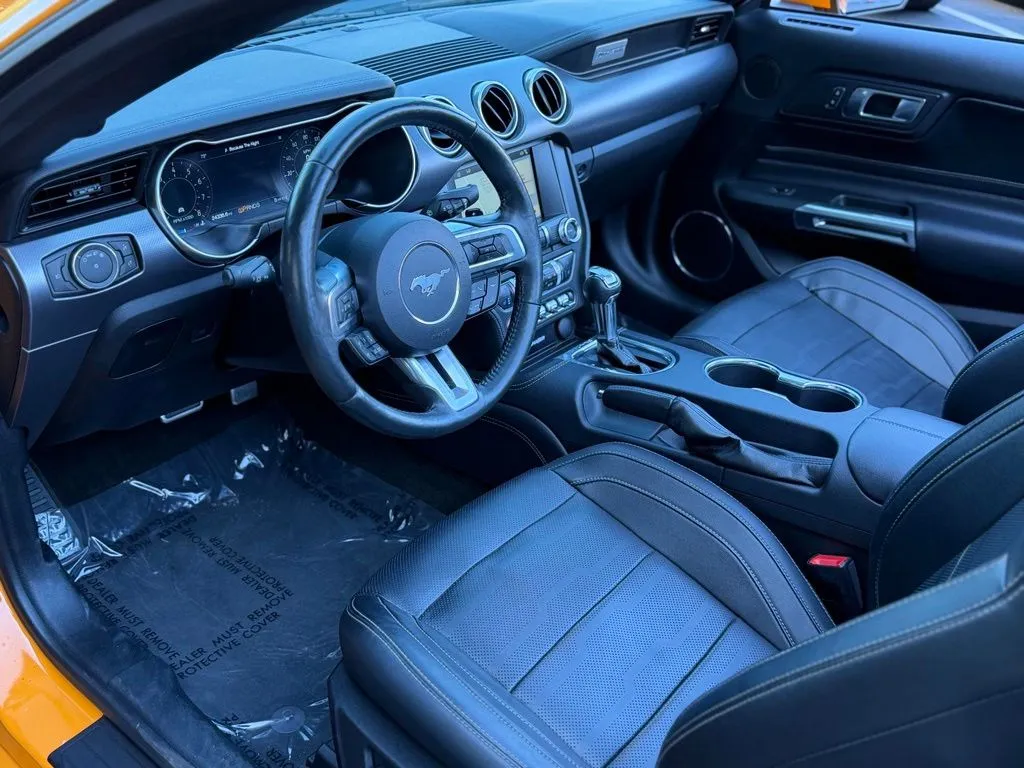 Ford Mustang photo 24
