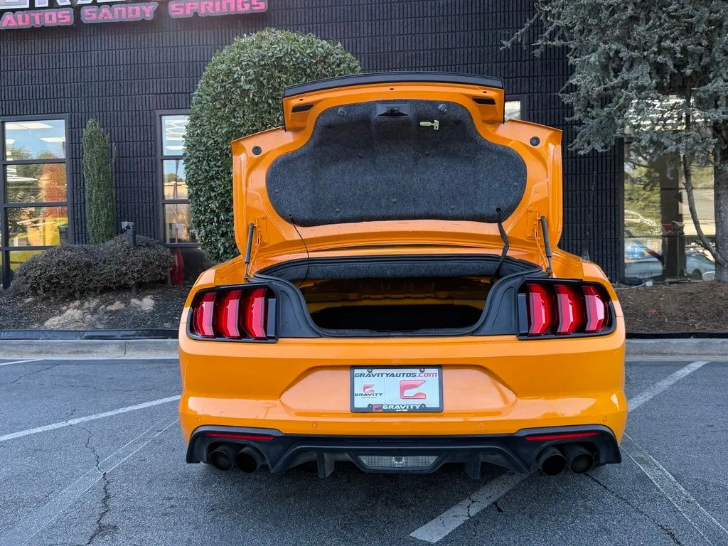 Ford Mustang photo 17