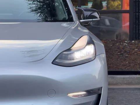 More photos of 2018 Tesla Model 3 Long Range at Gravity Autos Sandy Springs, GA