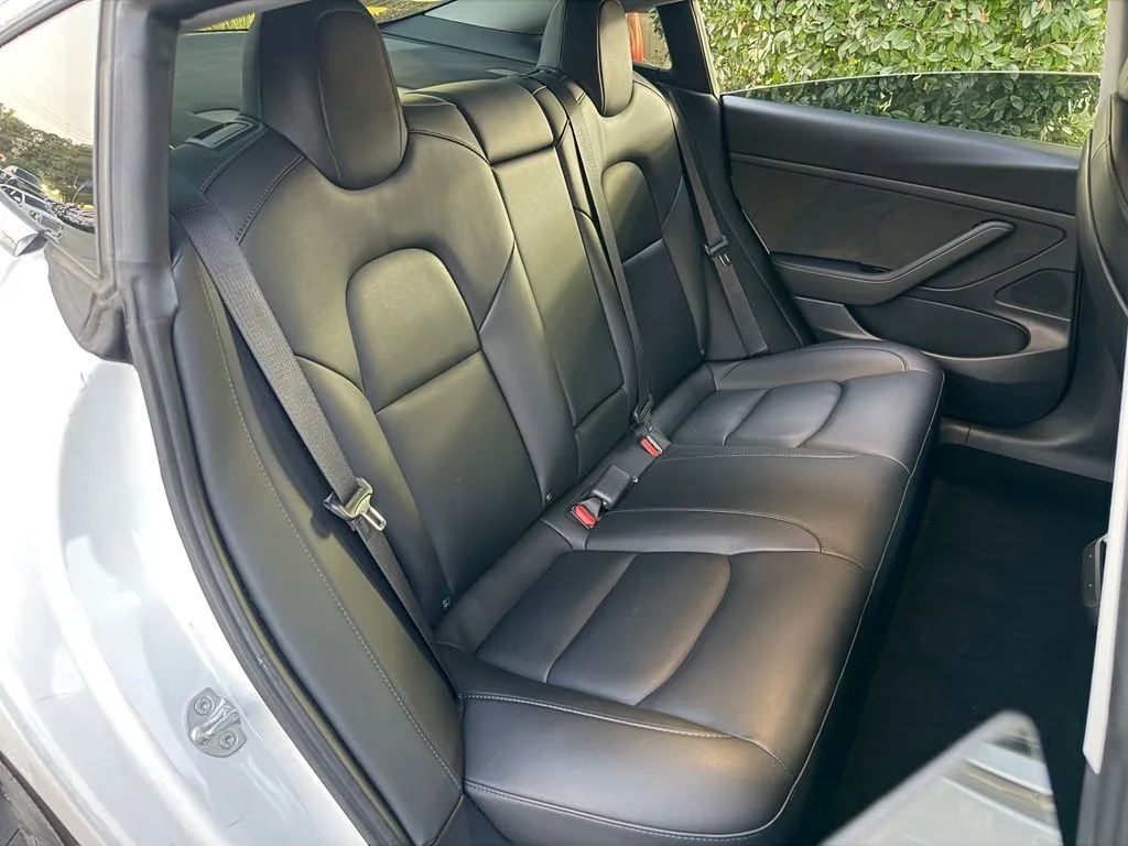 Tesla Model 3 photo 54