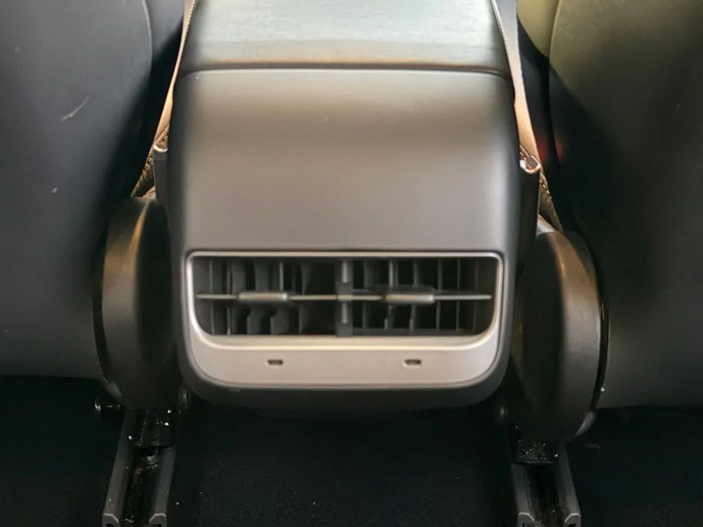 Tesla Model 3 photo 64