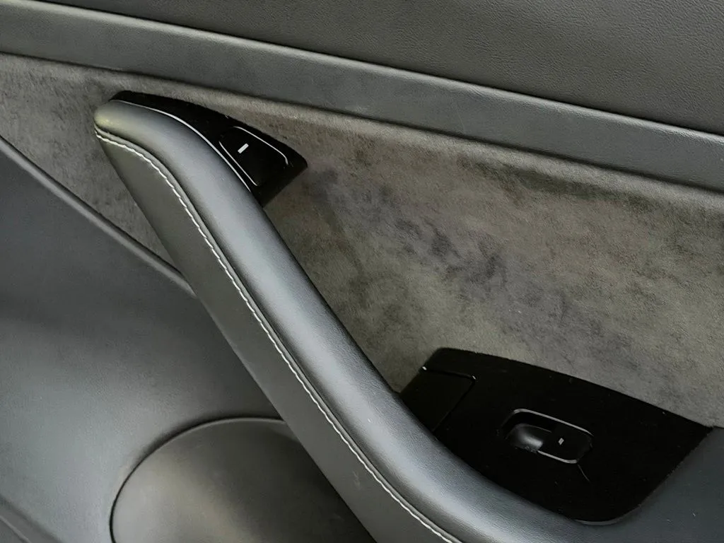 Tesla Model 3 photo 52