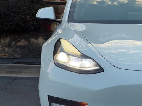 More photos of 2020 Tesla Model 3 at Gravity Autos Sandy Springs, GA