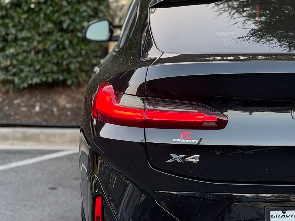 BMW X4 photo 15