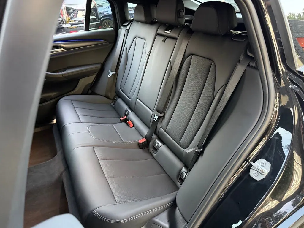 BMW X4 photo 32