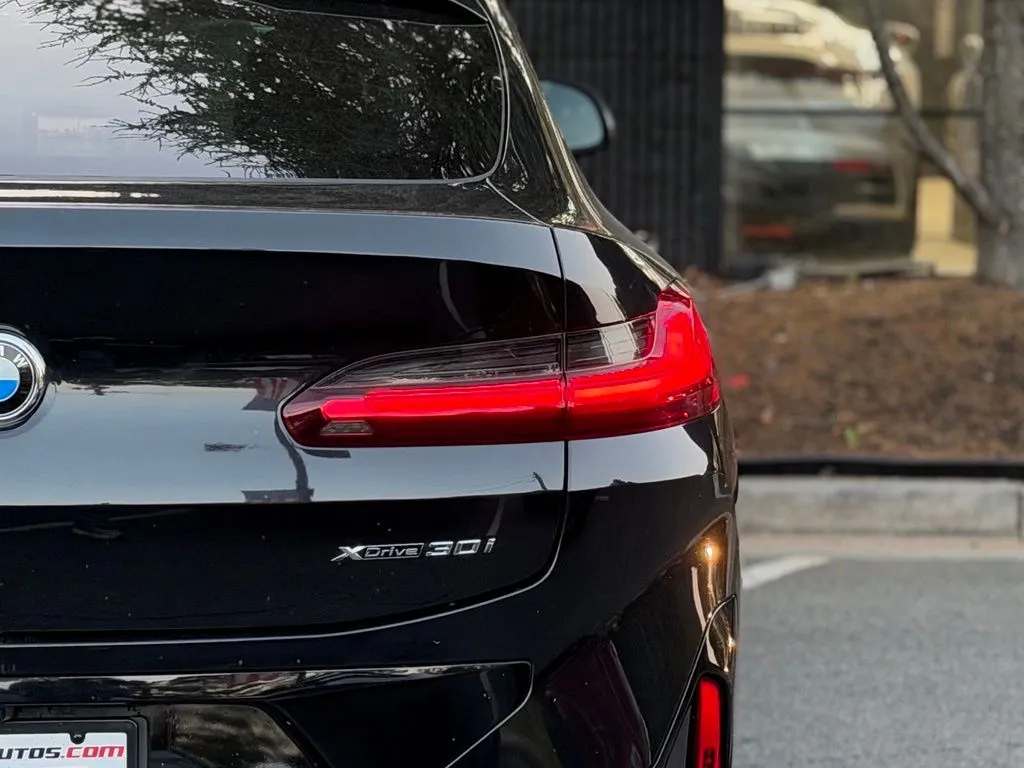 BMW X4 photo 16
