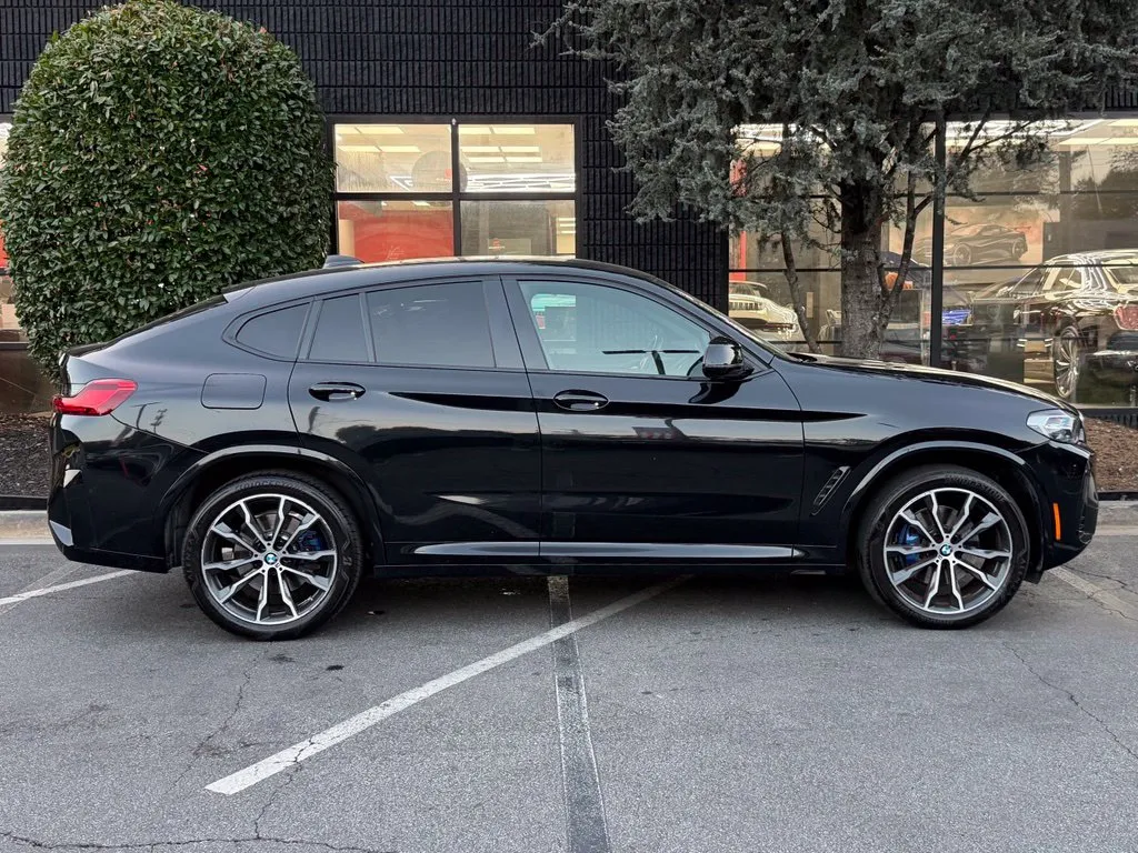 BMW X4 photo 21