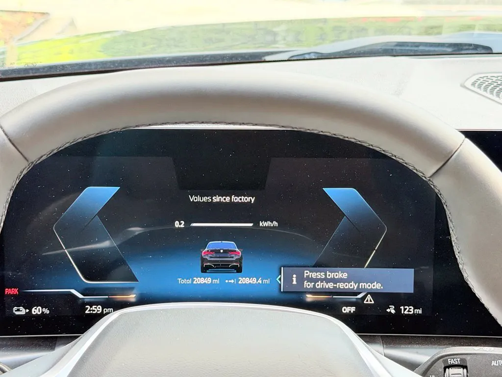 BMW i4 photo 46