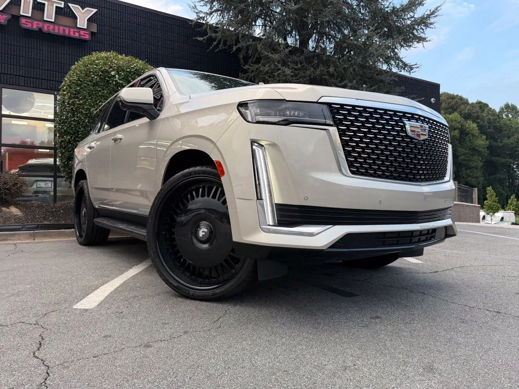 Cadillac Escalade photo 8