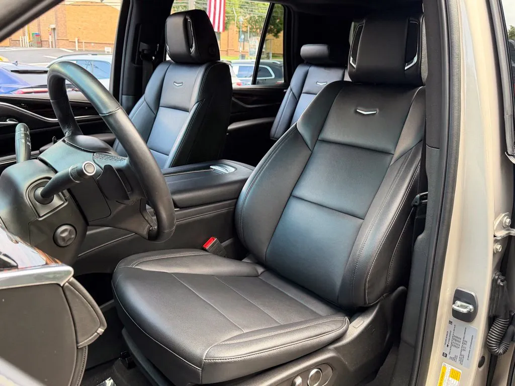 Cadillac Escalade photo 26