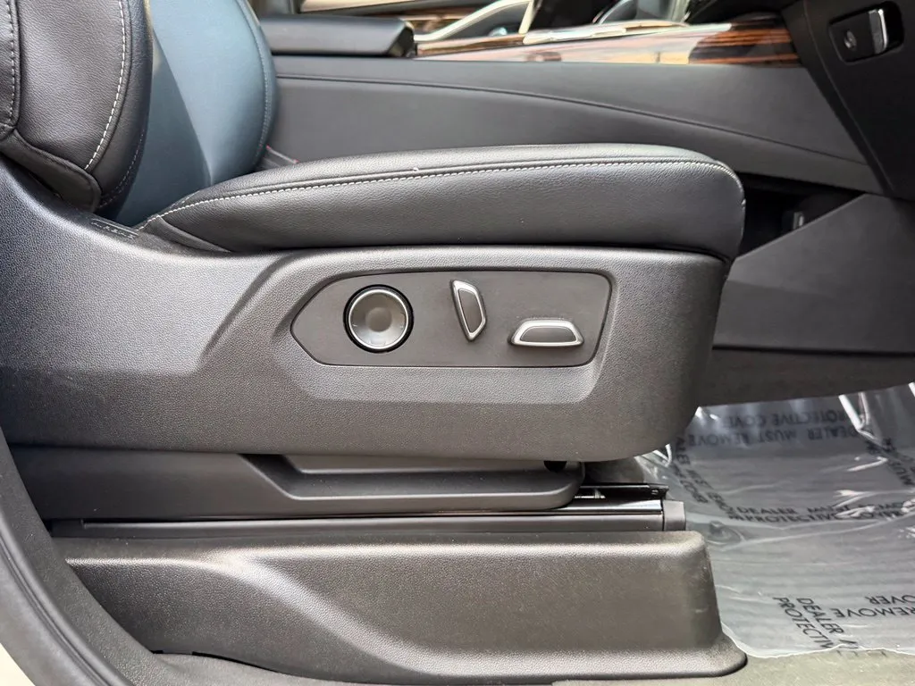 Cadillac Escalade photo 38