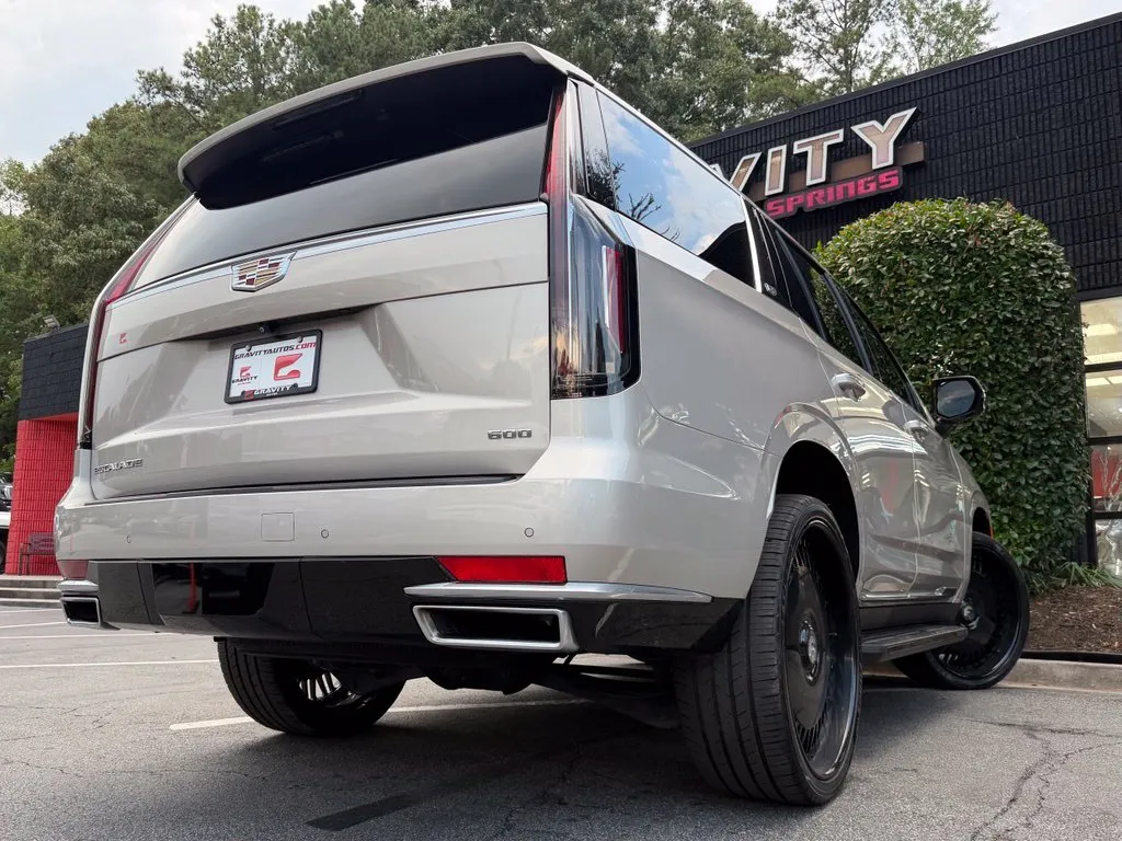 Cadillac Escalade photo 13