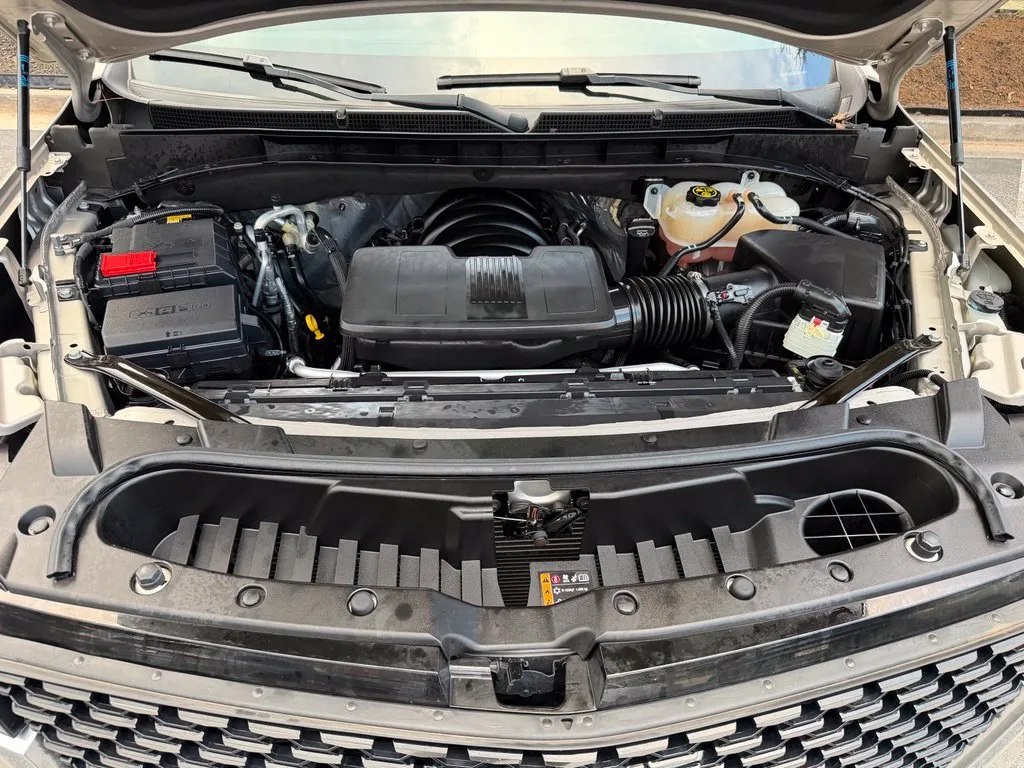 Cadillac Escalade photo 6