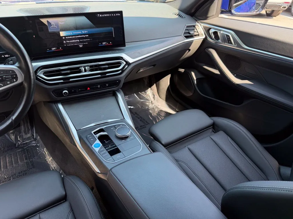 BMW i4 photo 45