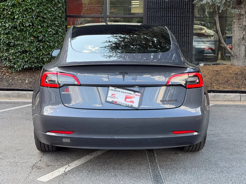 Tesla Model 3 photo 14