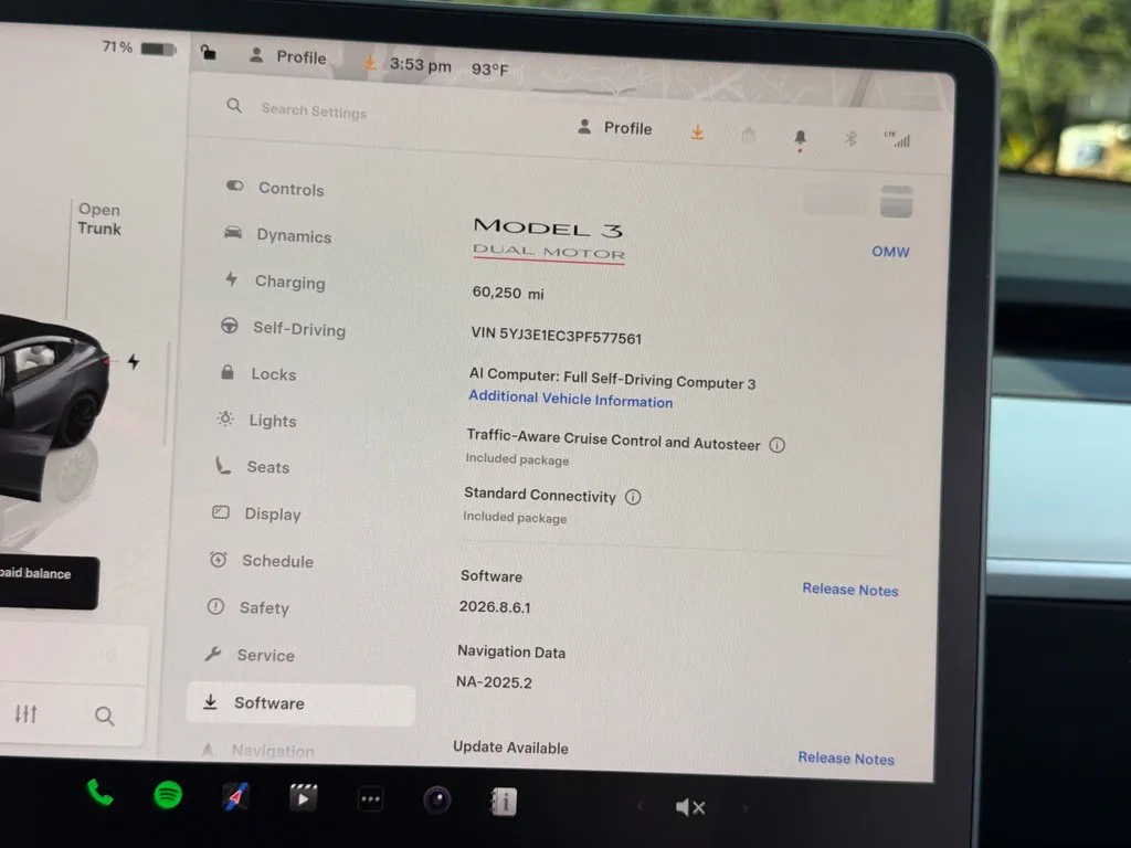 Tesla Model 3 photo 49