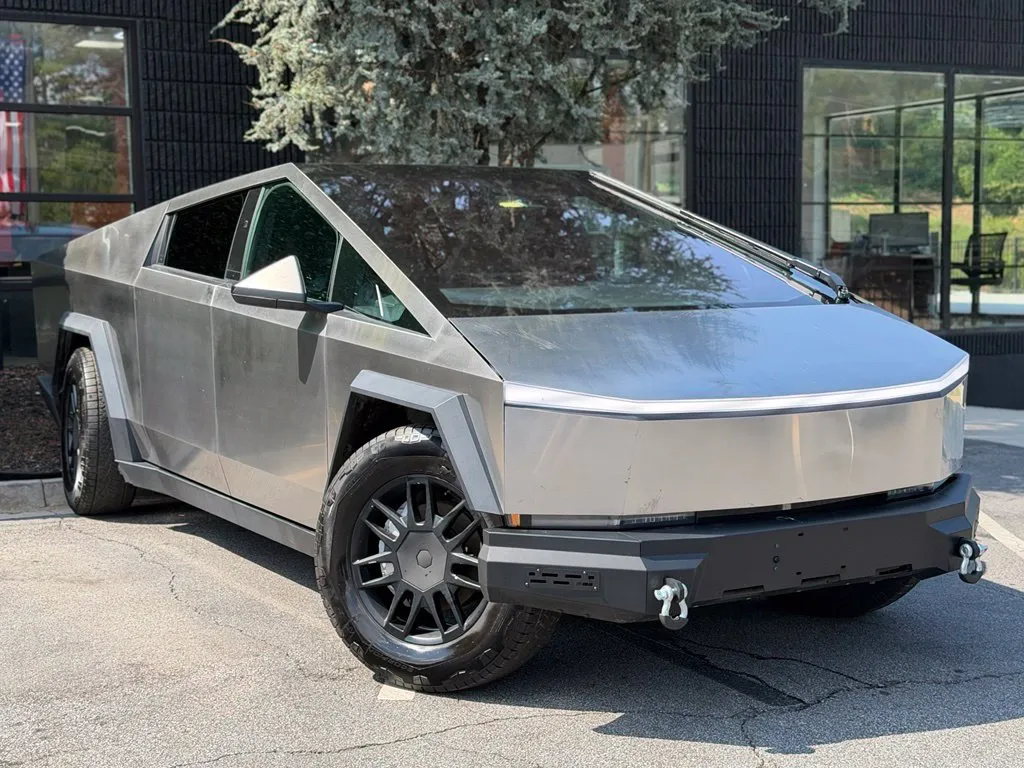 Tesla Cybertruck photo 7