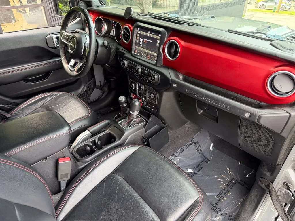 Jeep Wrangler photo 34