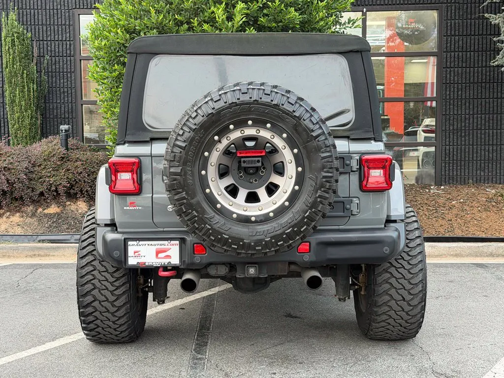 Jeep Wrangler photo 14