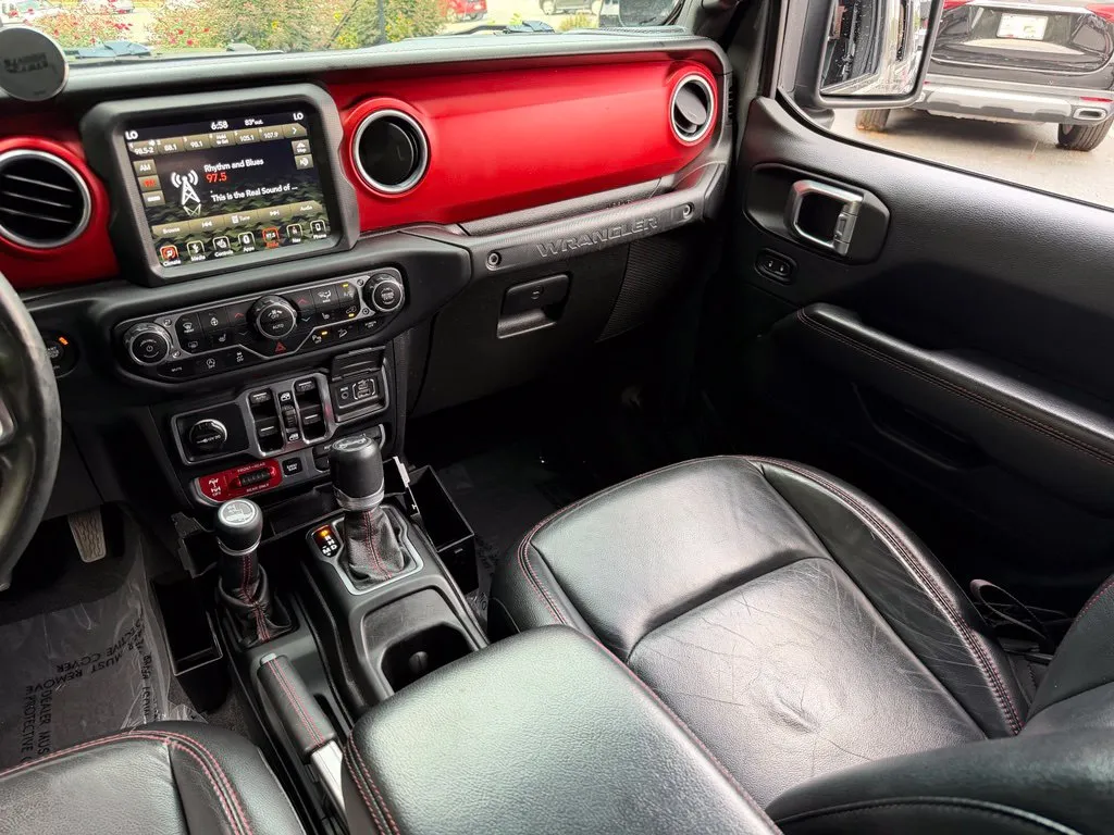 Jeep Wrangler photo 43