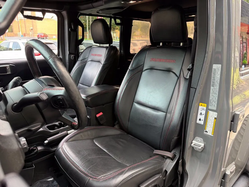 Jeep Wrangler photo 27