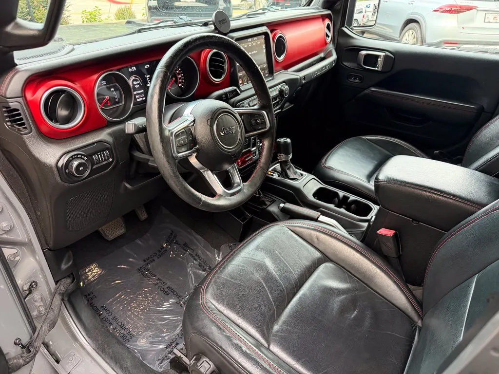 Jeep Wrangler photo 25