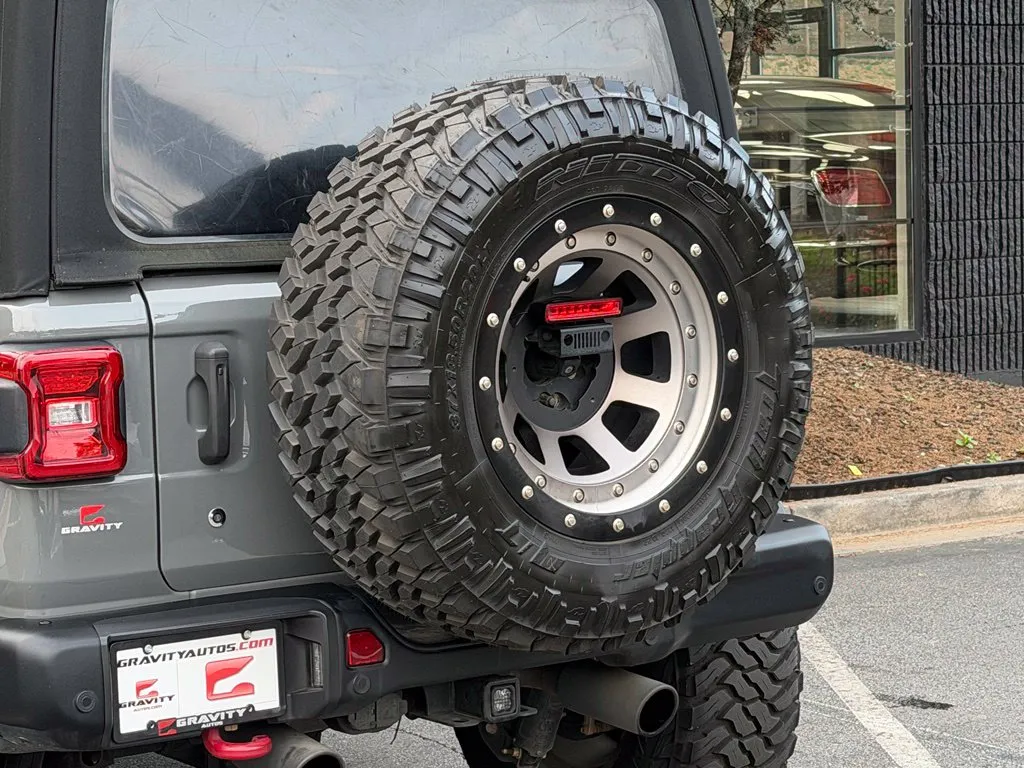 Jeep Wrangler photo 17
