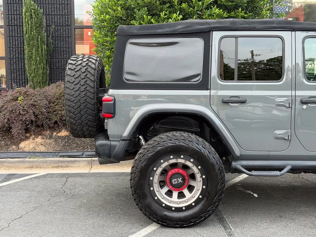 Jeep Wrangler photo 23
