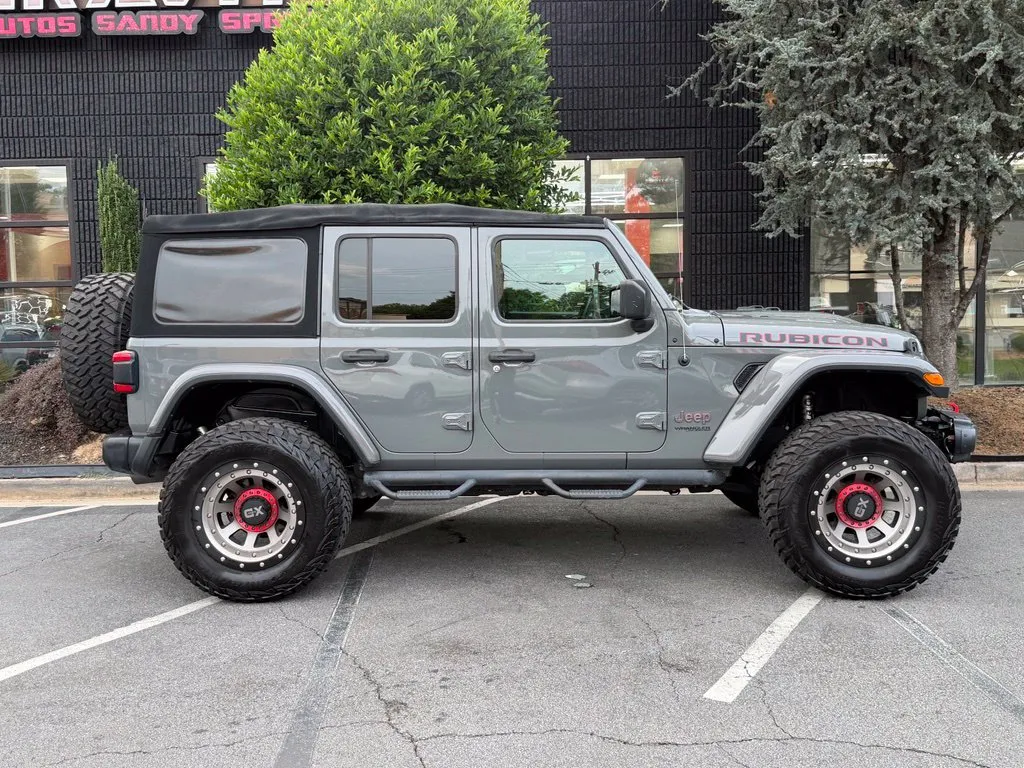 Jeep Wrangler photo 22