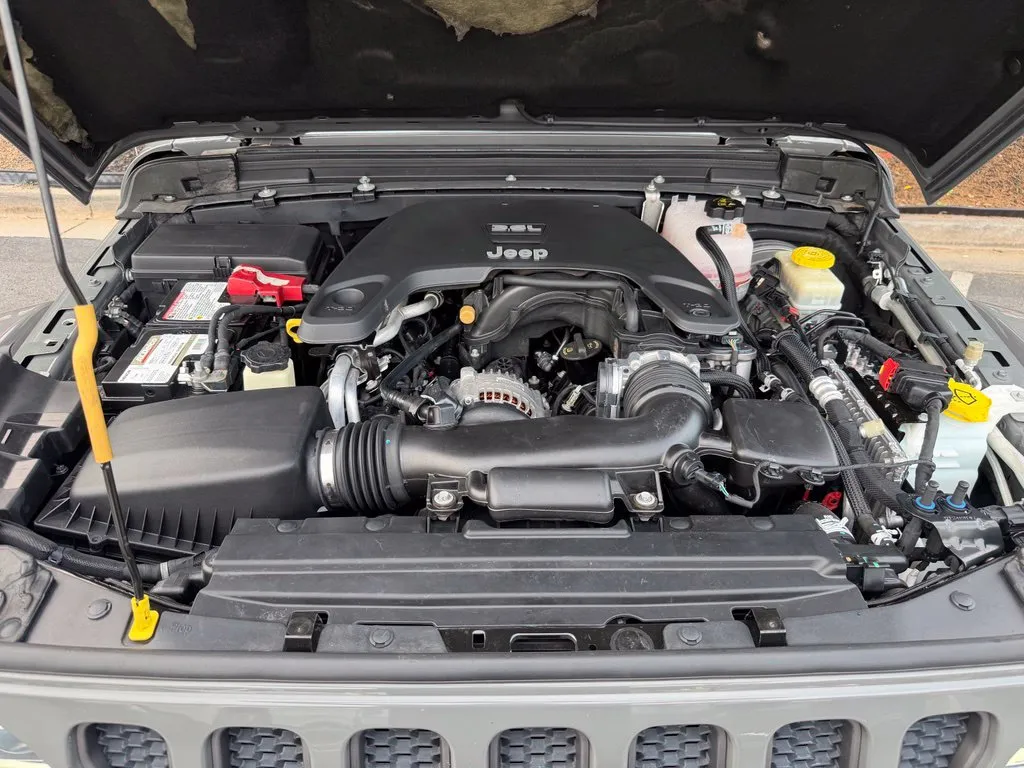 Jeep Wrangler photo 6