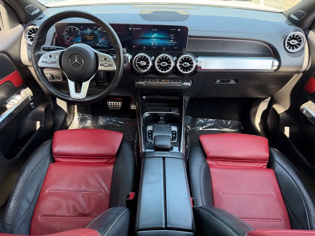 Mercedes-Benz GLB photo 44