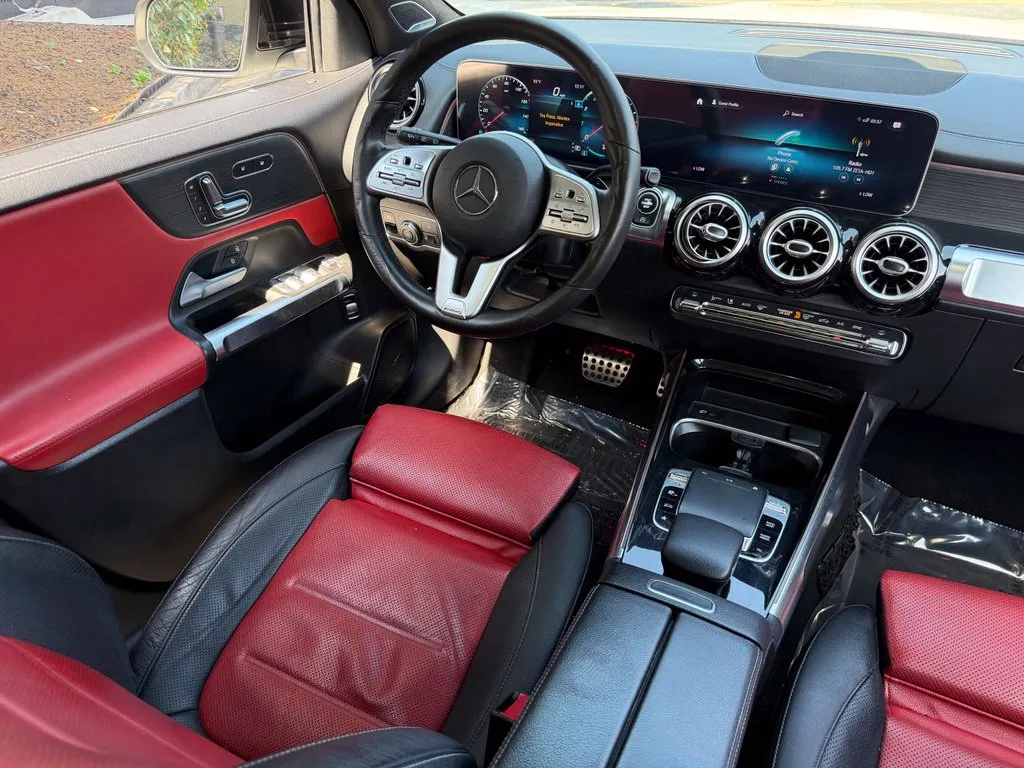 Mercedes-Benz GLB photo 45