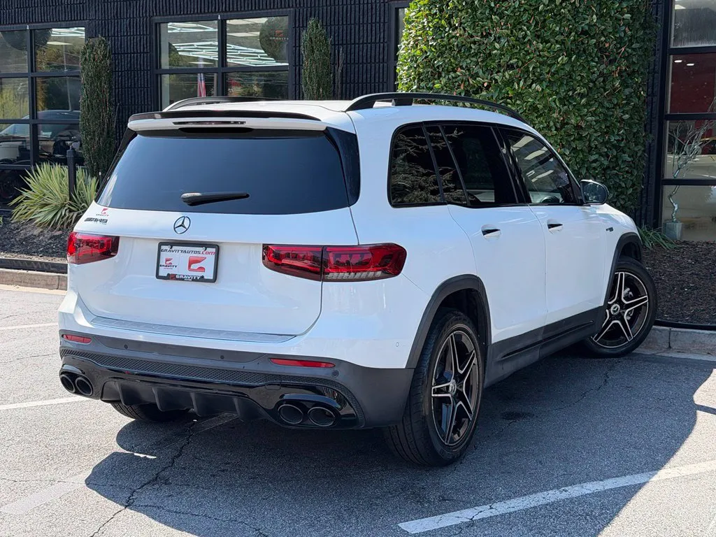 Mercedes-Benz GLB photo 12