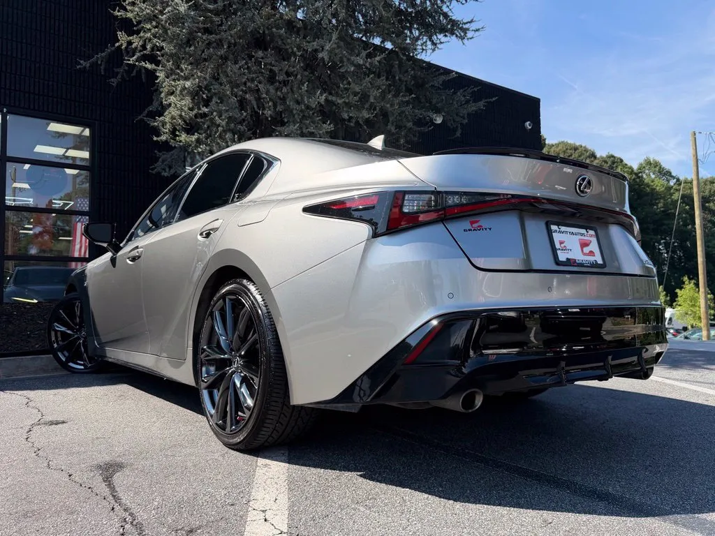 Lexus IS photo 20
