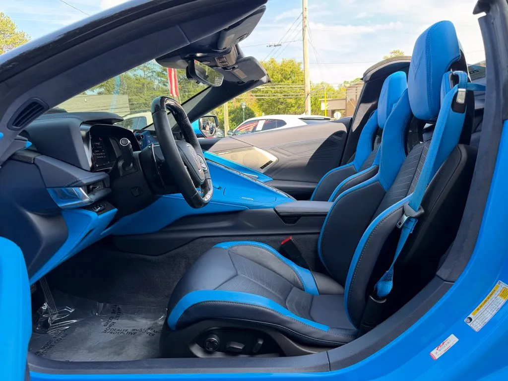 Chevrolet Corvette photo 25