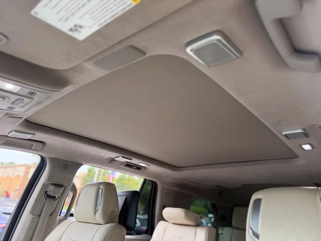 Cadillac Escalade photo 57