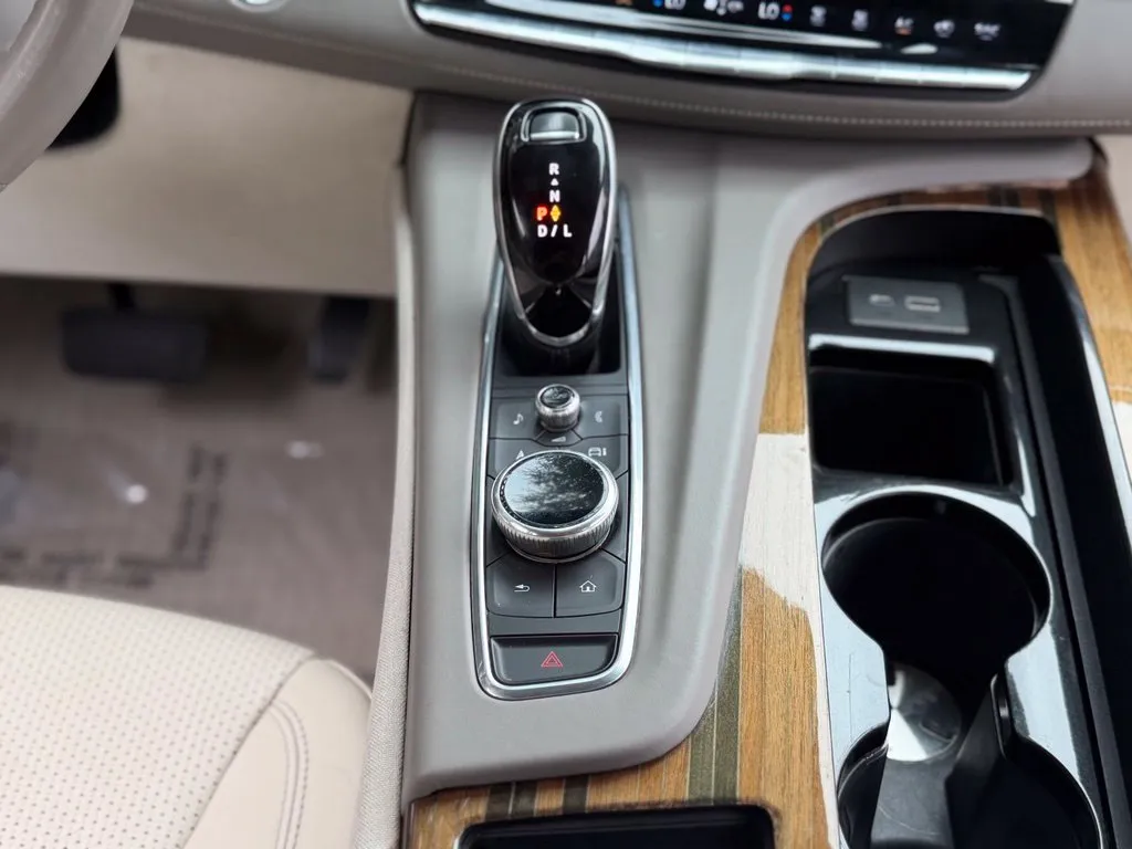 Cadillac Escalade photo 51