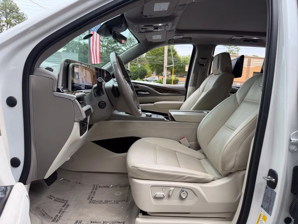 Cadillac Escalade photo 25