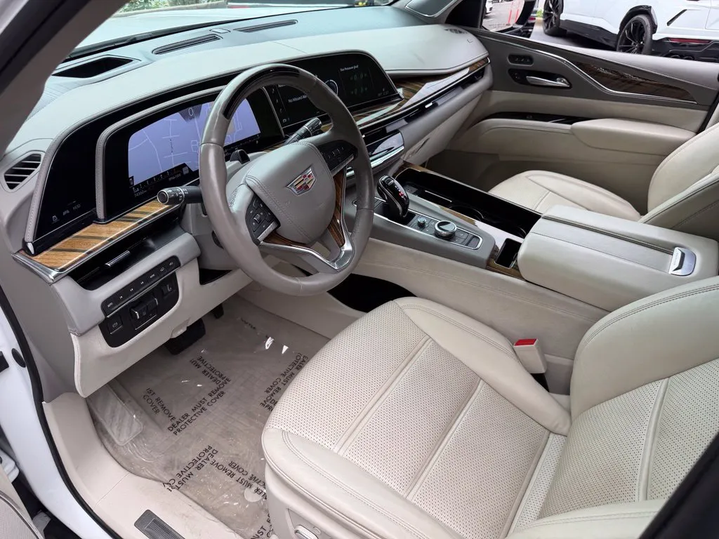 Cadillac Escalade photo 24