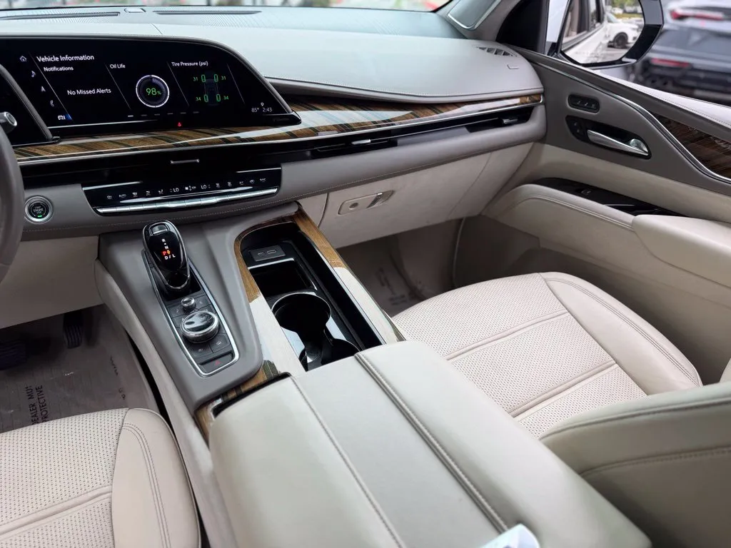 Cadillac Escalade photo 45