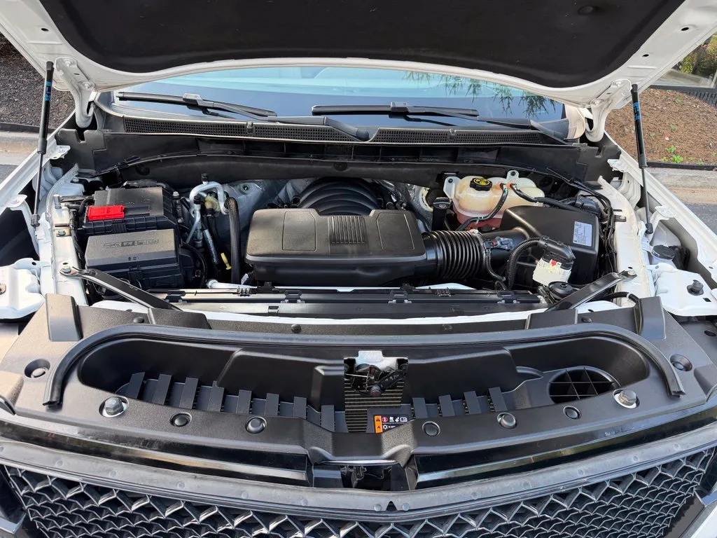 Cadillac Escalade photo 6