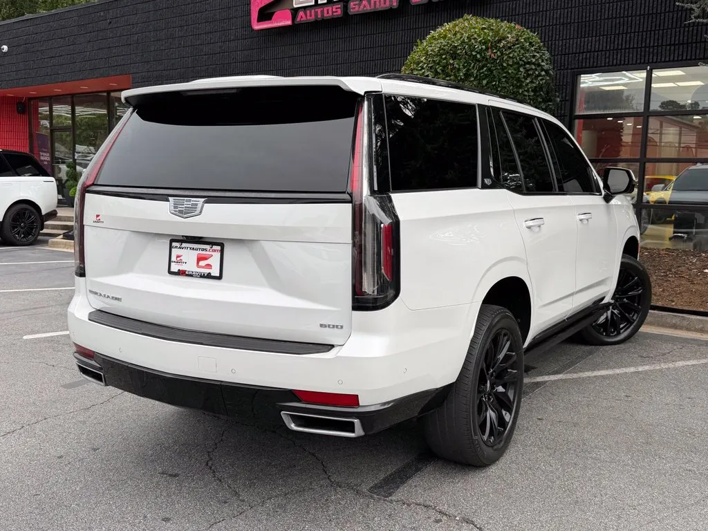 Cadillac Escalade photo 12