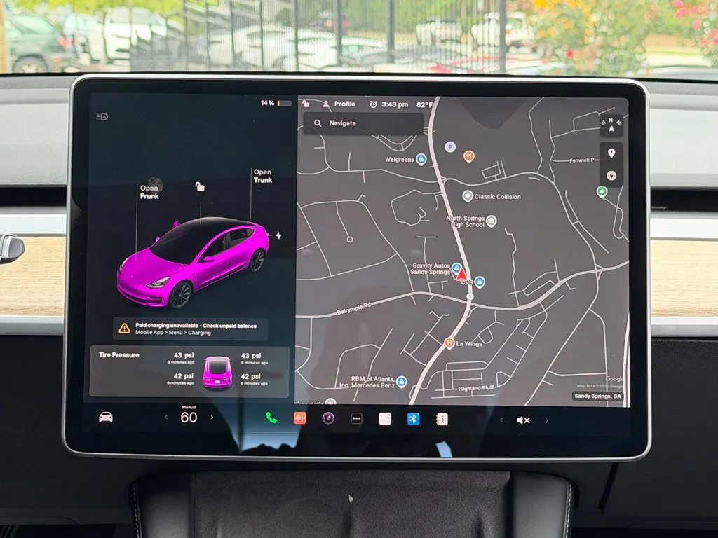 Tesla Model 3 photo 46