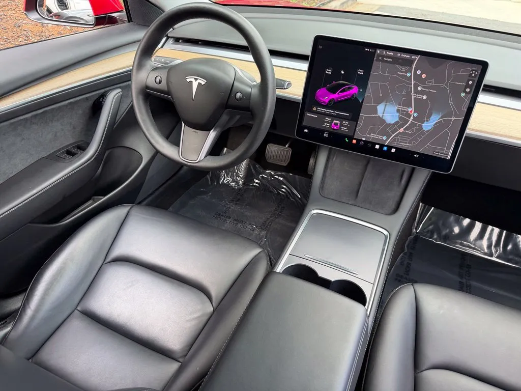 Tesla Model 3 photo 41